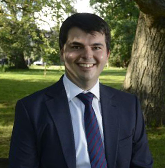 Cambridge Economy, Finance